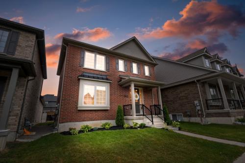 Image for Kat Tannock Realtor with ID of: 6657924