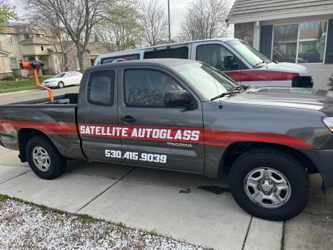 Image for Satellite Auto Glass with ID of: 6665489