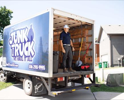 Image for The Junk Truck with ID of: 6668440
