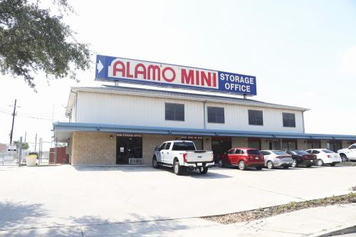 Image for Alamo Mini-Storage - Broadway with ID of: 6678483