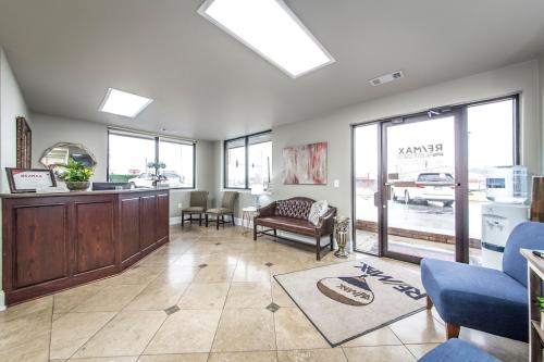 Image for RE/MAX Real Estate Connection – Premier Real Estate in Cabot, AR with ID of: 6679273