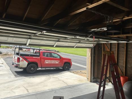 Image for Emergency Garage Door with ID of: 6679922