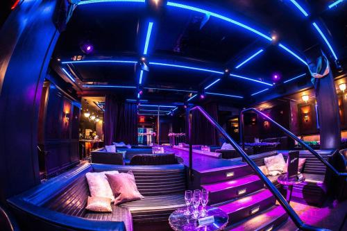 Image for Sapphire 39 with ID of: 6680074