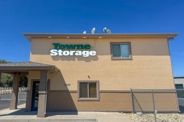 Image for Towne Storage South Cache with ID of: 6686260