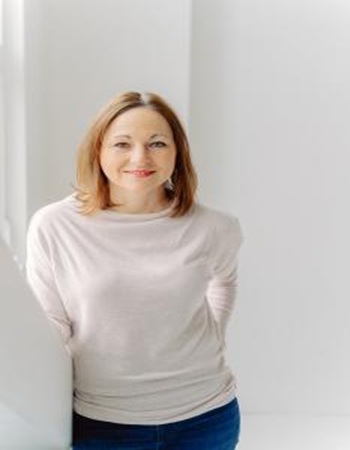Image for Robyn Schamberger with ID of: 6693486