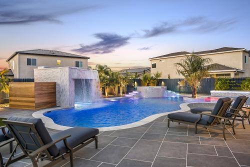 Image for Outertainment Construction Inc with ID of: 6704886