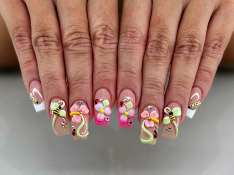 Image for Glo Nail Bar with ID of: 6720947