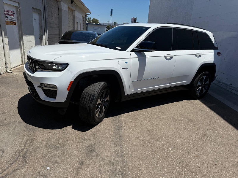 Image for Cali Auto Glass & Tint with ID of: 6734436
