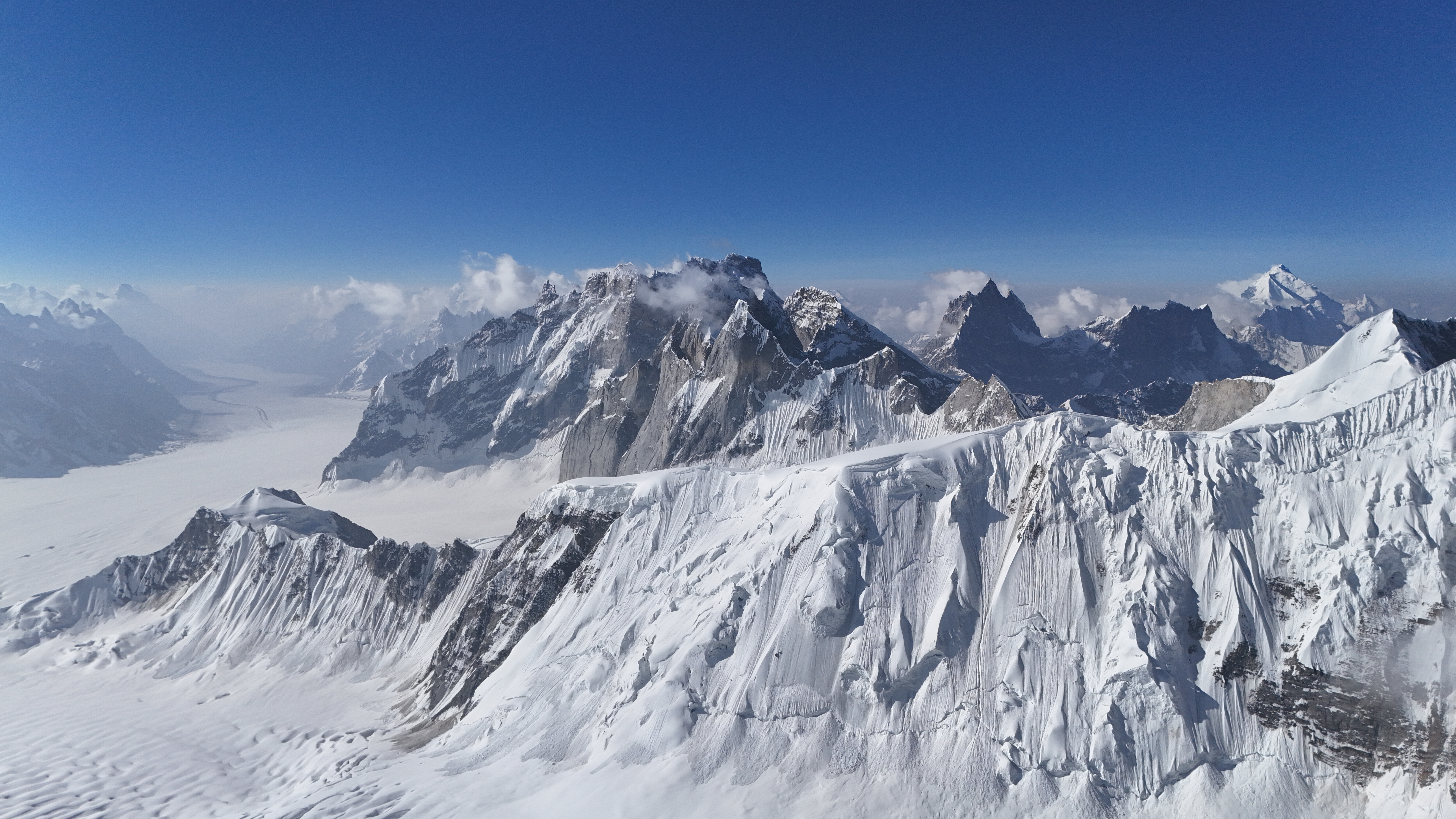 Image for Moving Mountains with ID of: 6740742
