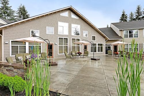 Image for Windsor Square Retirement with ID of: 6749487