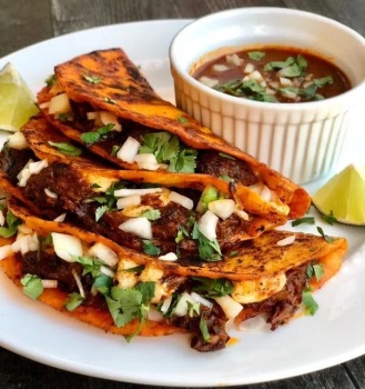 Image for Birria y Mas with ID of: 6758791