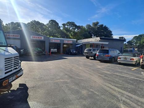 Image for Small World Automotive with ID of: 6768293