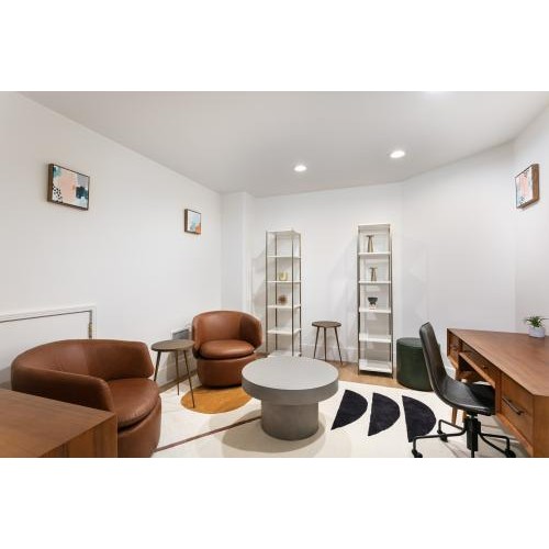 Image for Newport Academy with ID of: 6790645