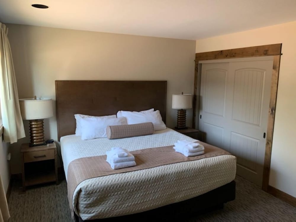 Image for The Pines at Sunriver with ID of: 6792035