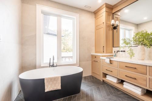 Image for Rock Bay Construction & Remodeling with ID of: 6807005