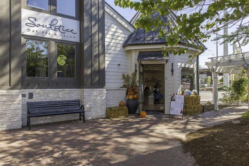Image for Soulstice Day Spa & Salon with ID of: 6823739