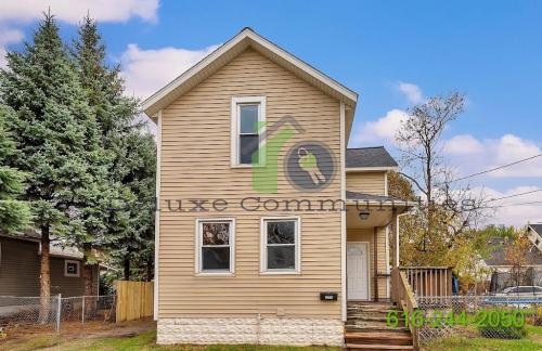 Image for Deluxe Communities LLC with ID of: 6836296