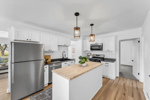 Image for Deluxe Communities LLC with ID of: 6836299
