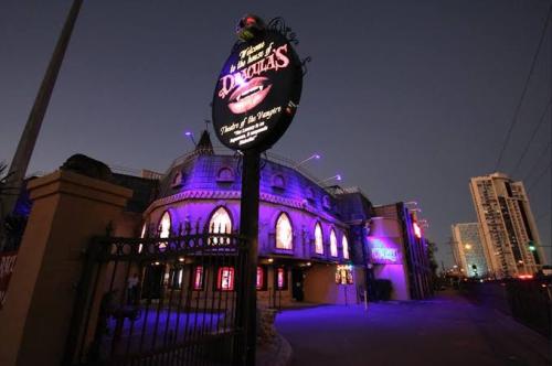 Image for Dracula's with ID of: 6844235