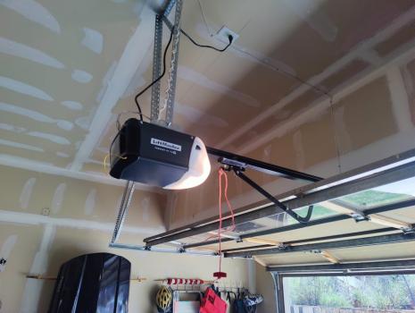 Image for Smart Garage Door Service with ID of: 6851116