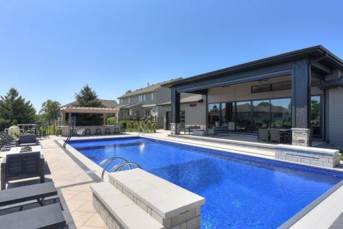 Image for Executive Outdoor Living, LLC with ID of: 6852925