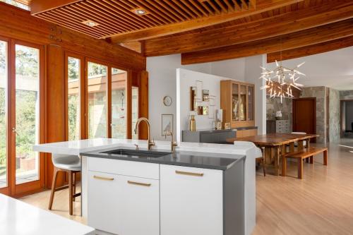 Image for Alan Arthur Cabinetry Ltd. with ID of: 6861743