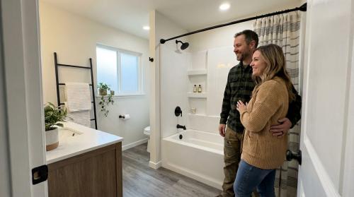 Image for BathHound with ID of: 6864205