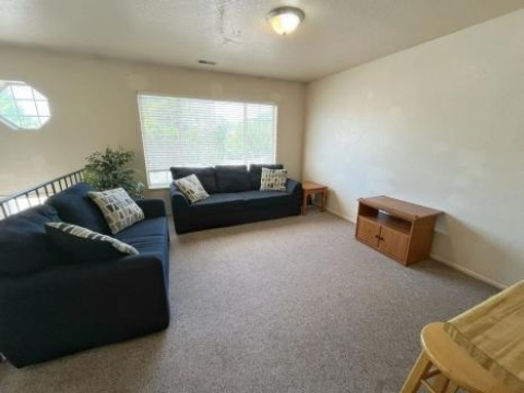 Image for University Pines with ID of: 6864250