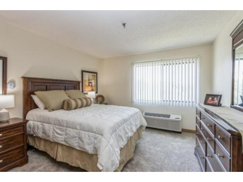 Image for Overland Park Place with ID of: 6867060