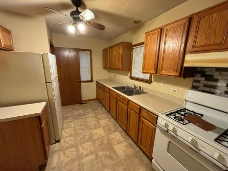Image for Tony Buys Homes with ID of: 6873039