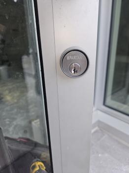 Image for Houdini Locksmith with ID of: 6875981