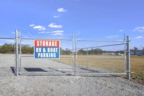 Image for USA Storage Solutions - Beulaville with ID of: 6876359