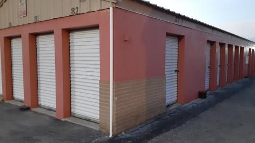 Image for Five Oaks Self Storage with ID of: 6878581