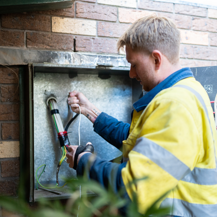Image for Easther Electrical with ID of: 6882164