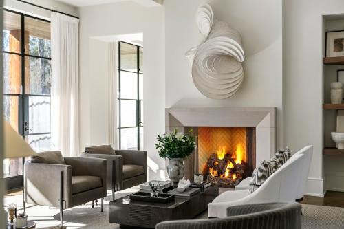 Image for HOME Luxury Real Estate | Buckhead Office with ID of: 6887320