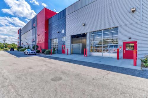Image for Tidewater Drive Storage Center with ID of: 6894006