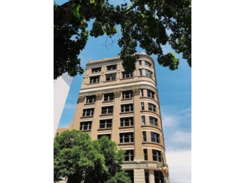 Image for Common Desk - 6th & Congress with ID of: 6894980