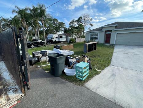 Image for Junk In Da Truck with ID of: 6897054