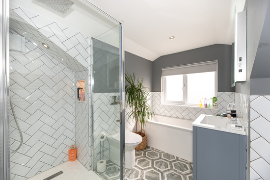 Image for James and Lee Ltd. with ID of: 6905436