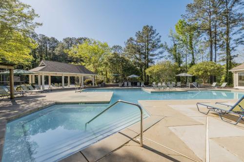 Image for Grove Parkview Apartments with ID of: 6908360