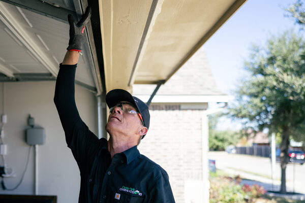 Image for Cedar Park Overhead Doors with ID of: 6910589