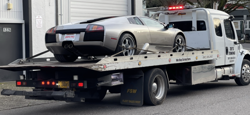 Image for Zee's Towing with ID of: 6911239