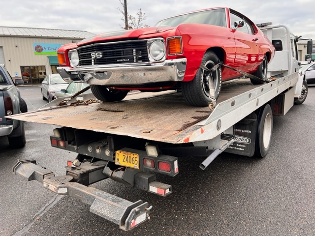 Image for Zee's Towing with ID of: 6911240