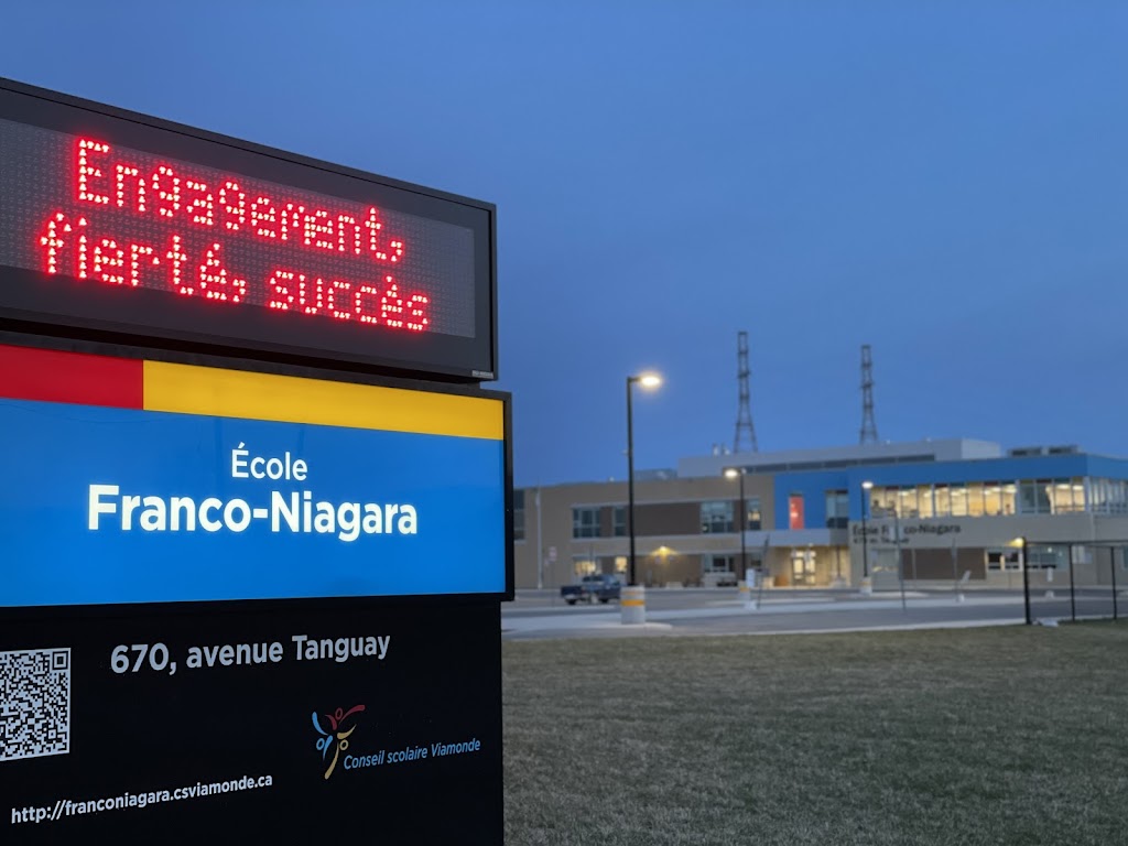 Image for École secondaire Franco-Niagara with ID of: 6915475