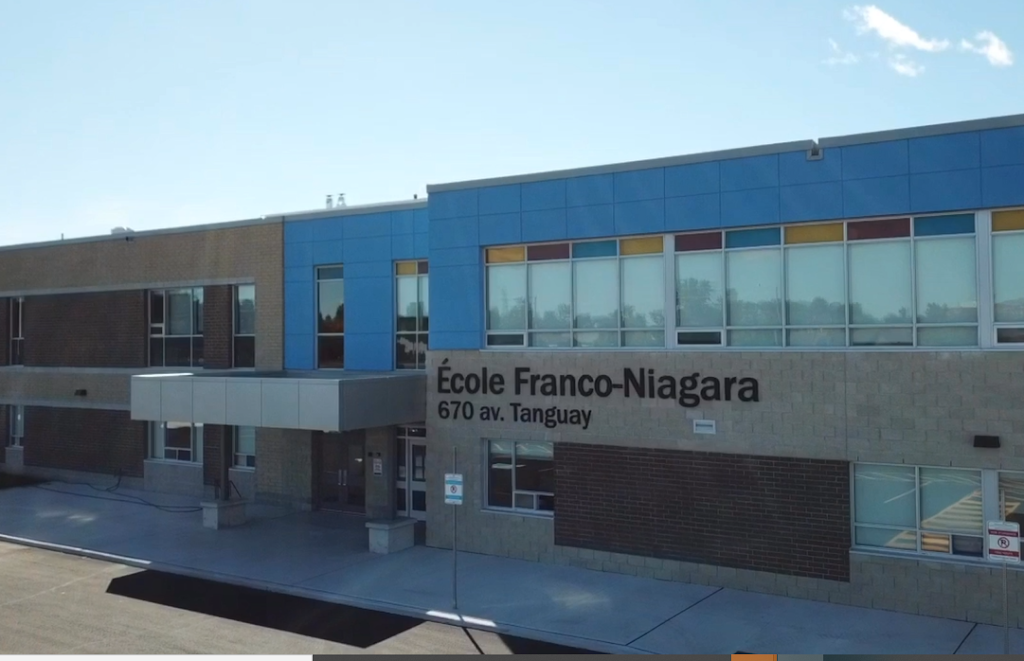 Image for École secondaire Franco-Niagara with ID of: 6915474