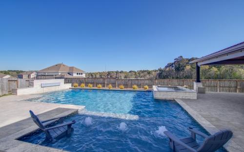 Image for Farr Out Pools And Patios with ID of: 6922094