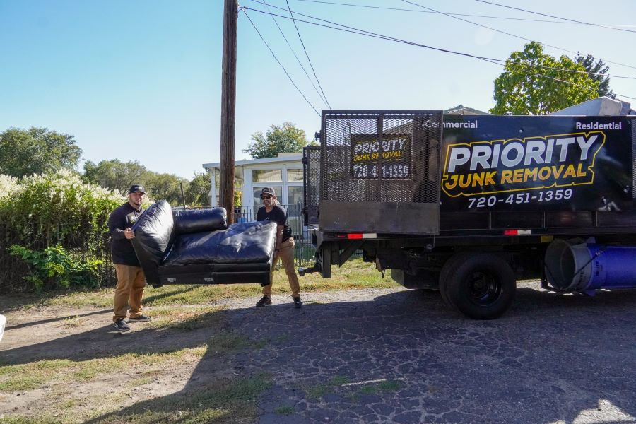 Image for Priority Junk Removal with ID of: 6925949