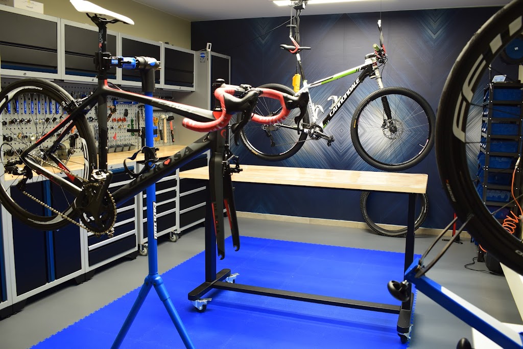 Image for GT Cycling with ID of: 6932374