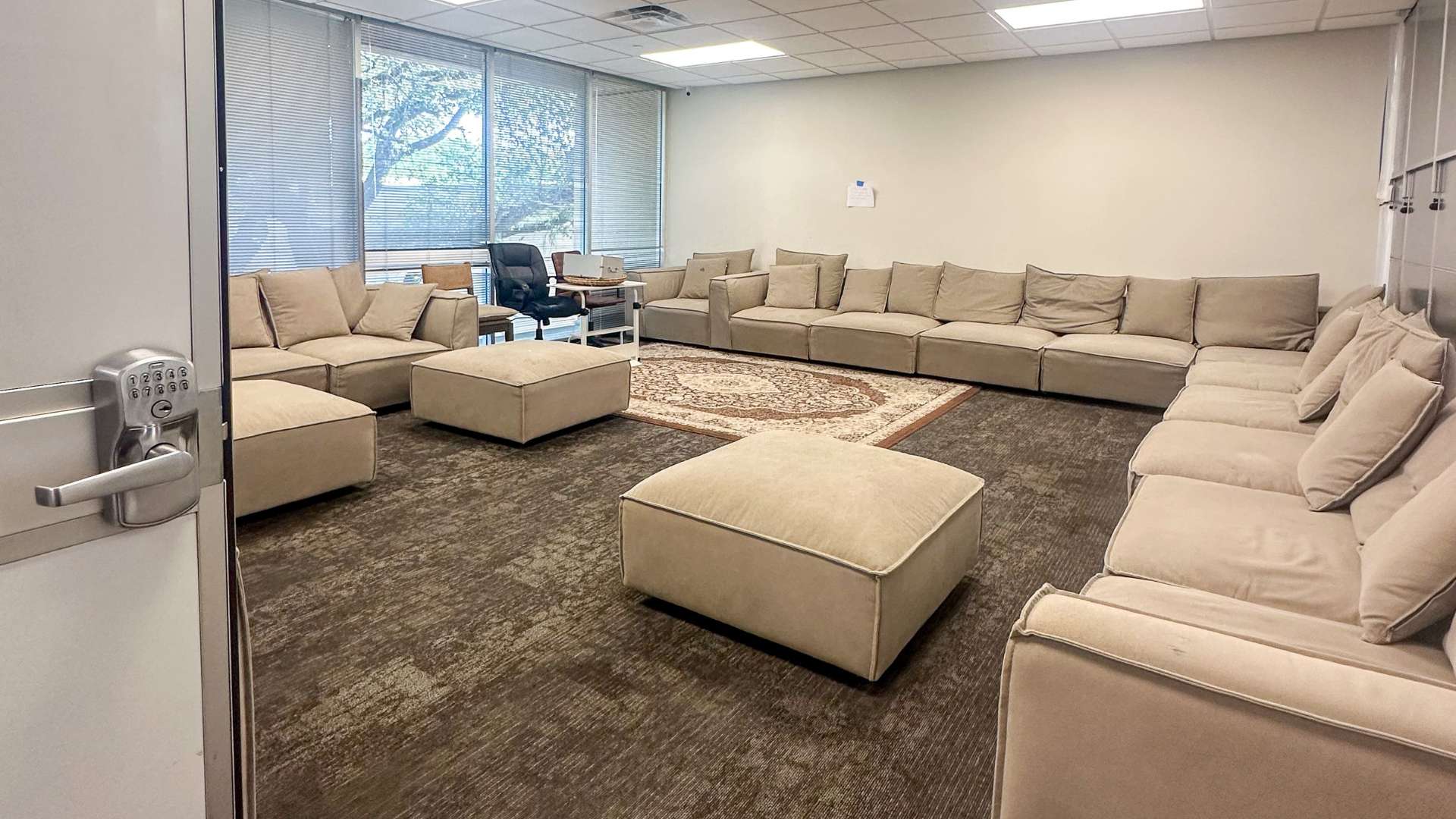Image for Discovery Point Retreat with ID of: 6932741