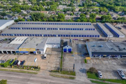 Image for Curio Storage Alief Houston with ID of: 6933834